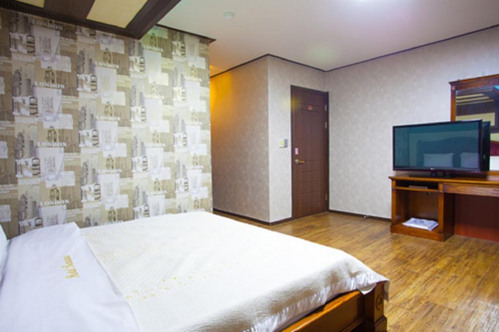 Guangju Hotel Banana Gwangju Metropolitan City Exterior photo