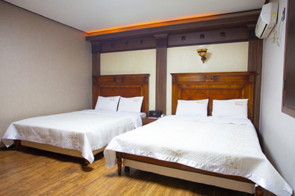 Guangju Hotel Banana Gwangju Metropolitan City Exterior photo