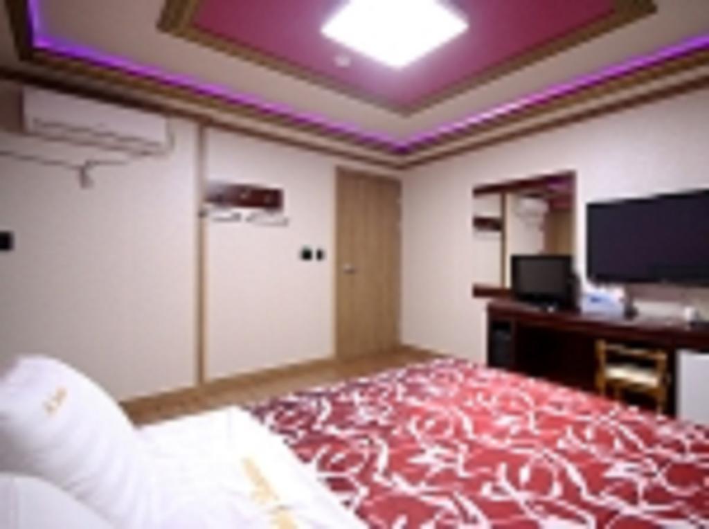 Guangju Hotel Banana Gwangju Metropolitan City Exterior photo